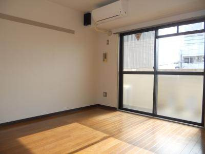 ウエストグランアベニュー六角の寝室|洋室