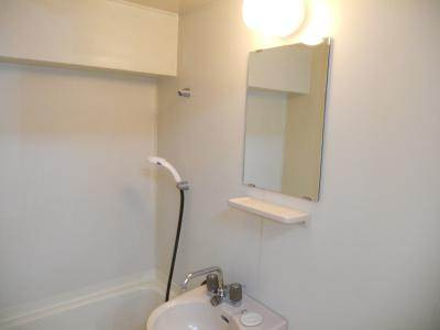 ウエストグランアベニュー六角の洗面所|お風呂