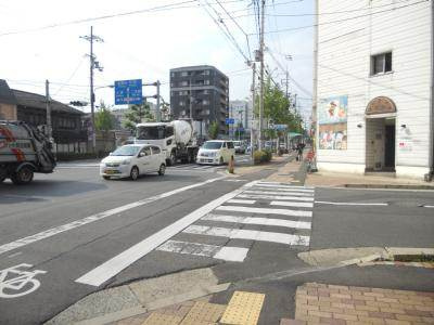 ウエストグランアベニュー六角の地図|前面道路
