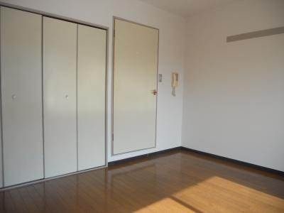 ウエストグランアベニュー六角の居間・リビング|洋室