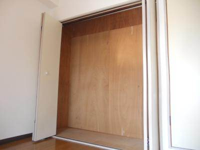 ウエストグランアベニュー六角の収納|クローゼット