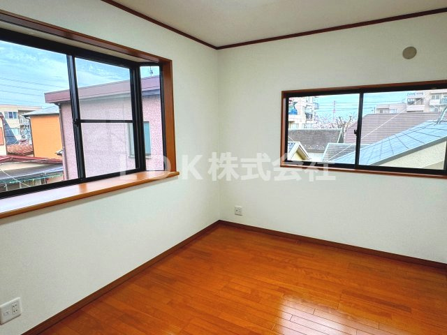 【子供部屋】 | 中古戸建/ふじみ野市西鶴ケ岡２丁目 | 3F／洋室6.0帖（出窓有）