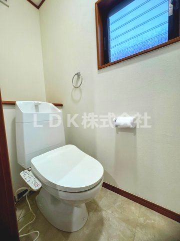 【トイレ】 | 中古戸建/ふじみ野市西鶴ケ岡２丁目 | 2F／トイレ
