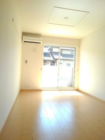 ベル・コリーヌⅠの居間・リビング