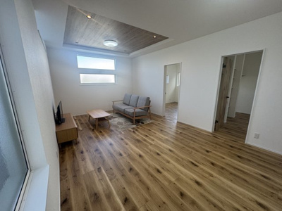 【居間・リビング】 | 宜野湾市大山（全2棟） | 2号棟　LDK18帖♪