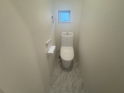 【トイレ】 | 宜野湾市大山（全2棟） | 2号棟　温水洗浄便座♪