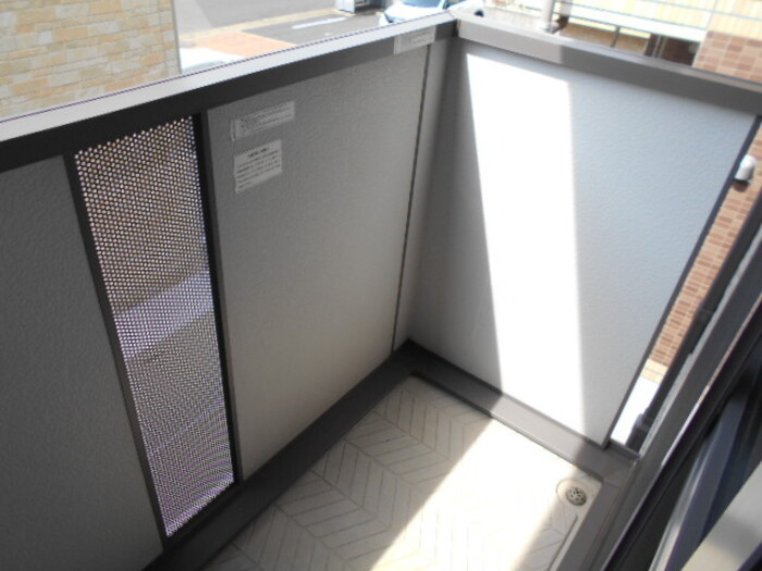 モナリエ水神前のバルコニー