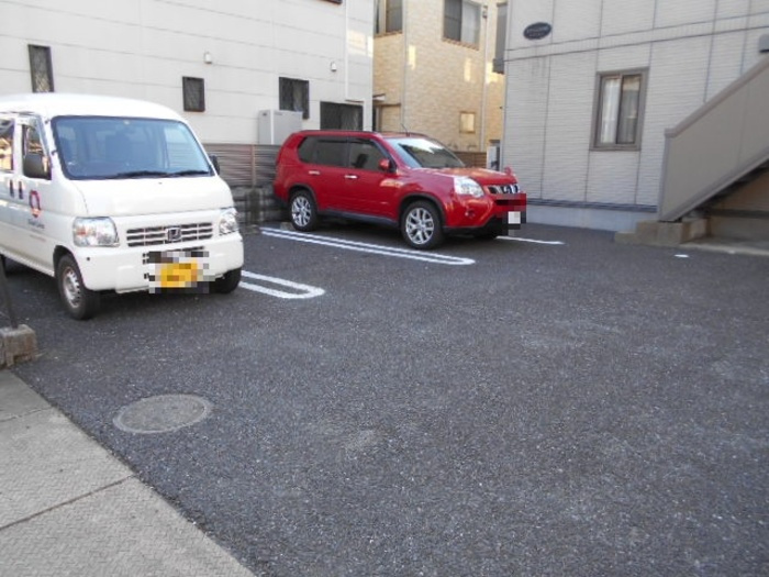 モナリエ水神前の駐車場