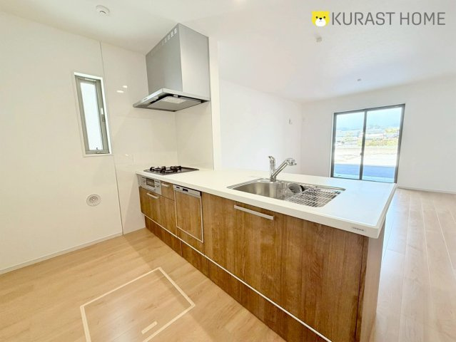 京都市右京区嵯峨野南浦町　新築戸建のキッチン