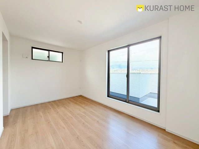 京都市右京区嵯峨野南浦町　新築戸建の洋室