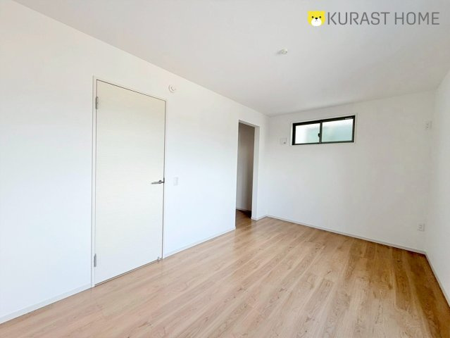 京都市右京区嵯峨野南浦町　新築戸建の洋室