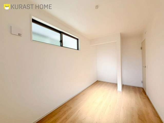 京都市右京区嵯峨野南浦町　新築戸建の洋室