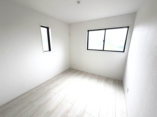 グラファーレ榛東村新井　１号棟（平屋）の収納|１階洋室３収納です♪ウォークインクローゼットです。