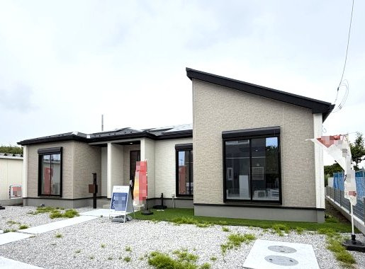 グラファーレ榛東村新井　１号棟（平屋）