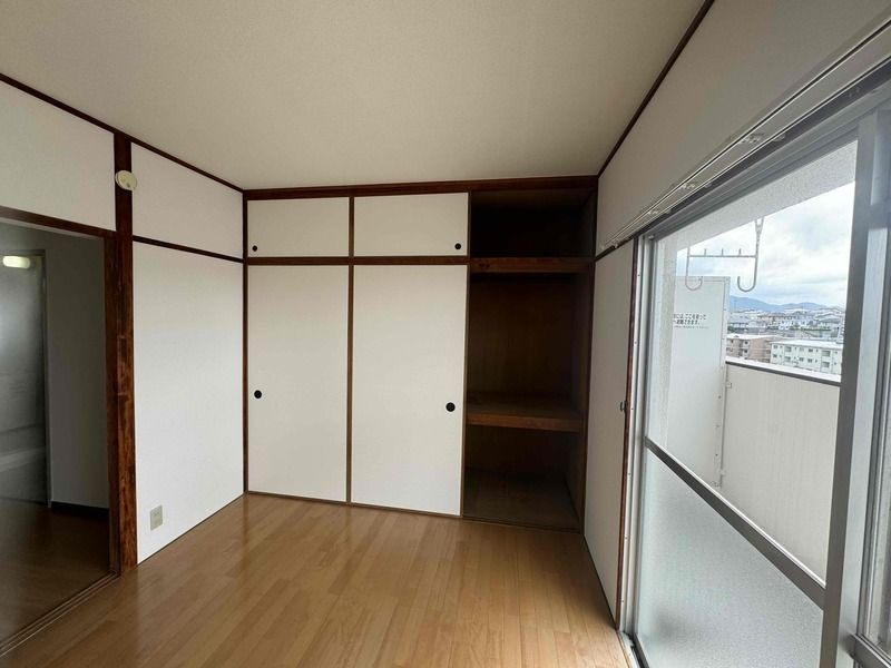 福岡市東区三苫４丁目の賃貸マンションの居間・リビング