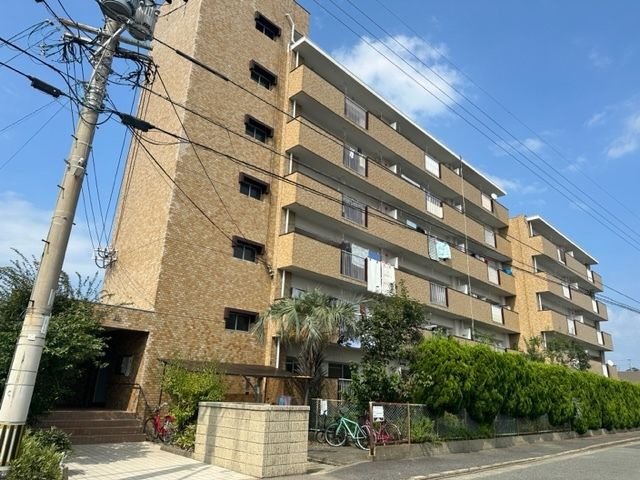 福岡市東区三苫４丁目の賃貸マンションの外観