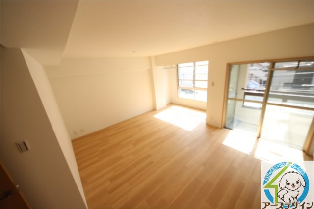 ゼフィール西明石の洋室