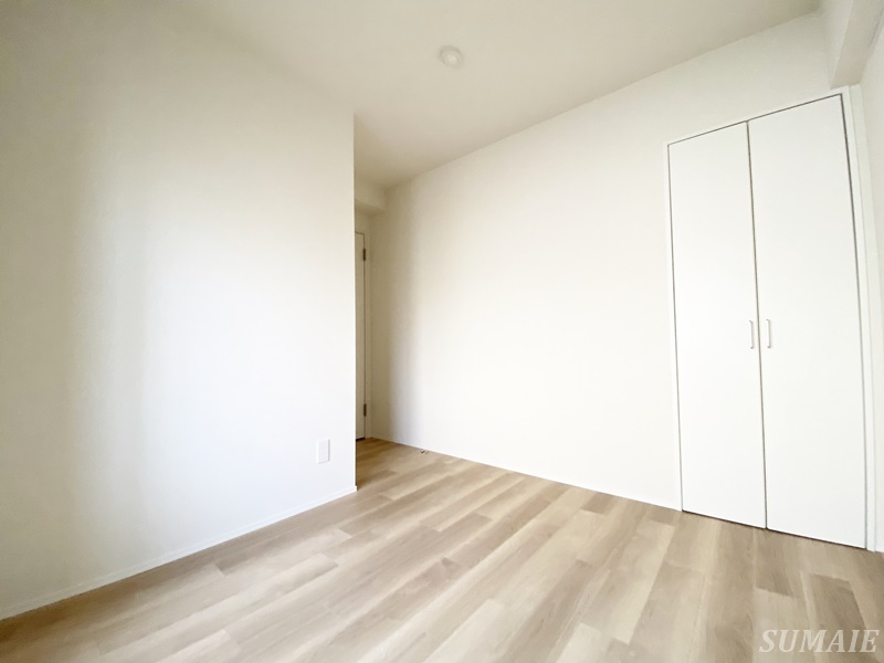 ステラメゾン田端の子供部屋|別角度から見た洋室です☆