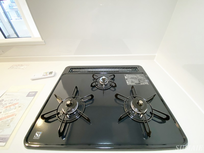 ステラメゾン田端のキッチン|3口コンロです☆