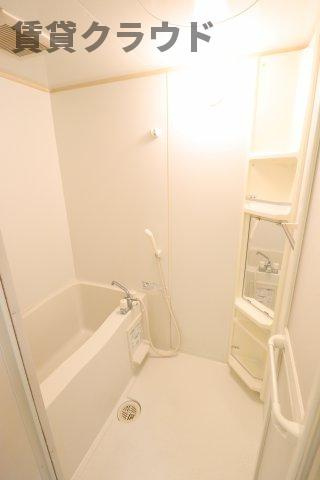 カーサ・カルモ亥鼻の浴室|落ち着いた空間のお風呂です