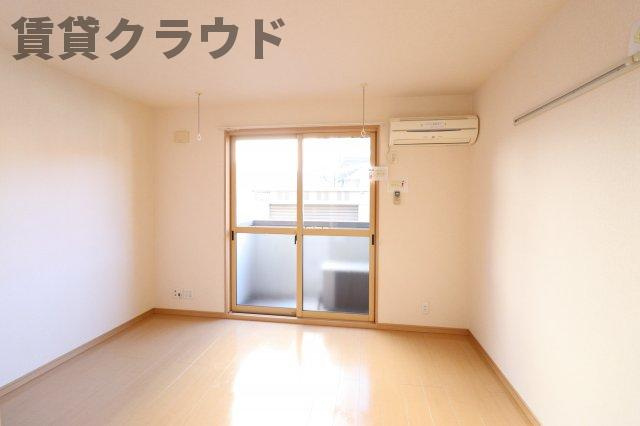 カーサ・カルモ亥鼻の洋室|落ち着いた色調の洋室です