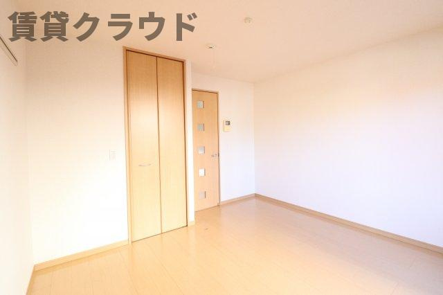 カーサ・カルモ亥鼻の洋室|明るい洋室です