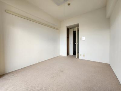 パラドール西院パートⅡの子供部屋|洋室