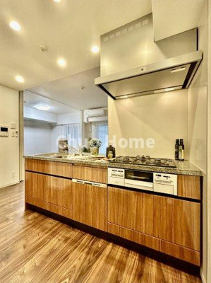 【キッチン】 | パレステージ上野 | ワイドで収納豊富なシステムキッチン