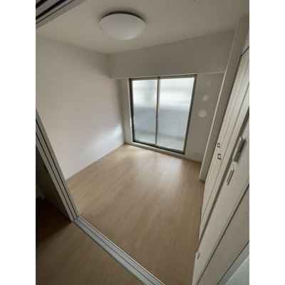 【洋室】 | クローバー・レジデンス城東放出 | 広々とした洋室です