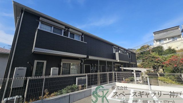 クローバー富士3号館の外観