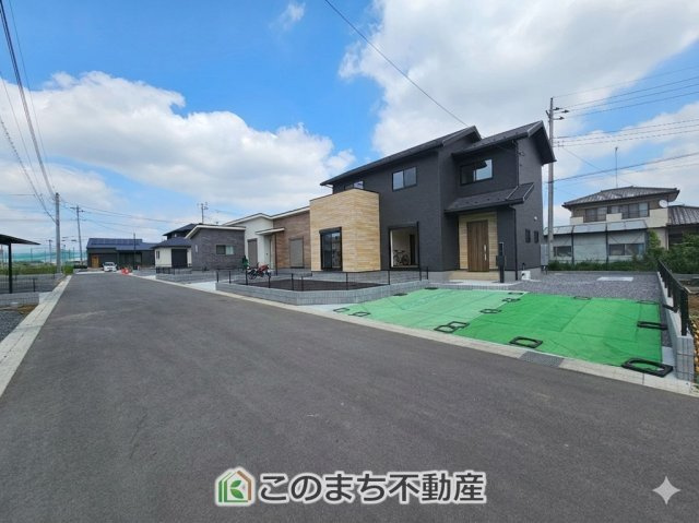 ワイウッドコート小山市中久喜第1期の前面道路含む現地写真|前面道路含む現地写真