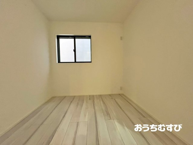 守山区新守西 (残2棟)の洋室