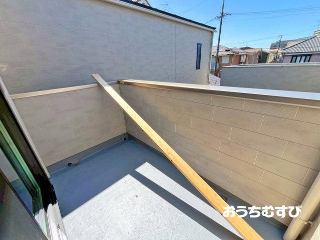 守山区新守西 (残2棟)のバルコニー