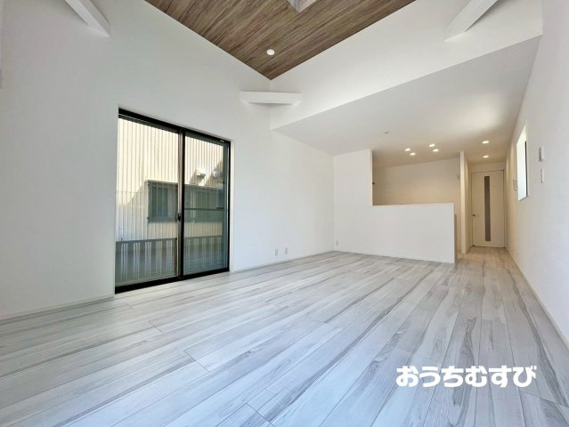 守山区新守西 (残2棟)の居間・リビング