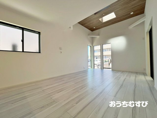 守山区新守西 (残2棟)の居間・リビング