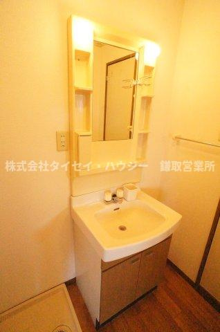 リリーヴィレッジＡ・Ｂ棟の洗面所