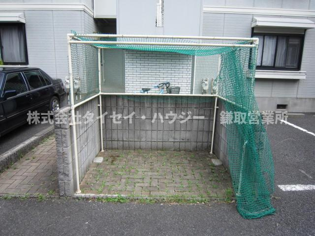 リリーヴィレッジＡ・Ｂ棟のその他共用部分|敷地内にごみ置き場あります