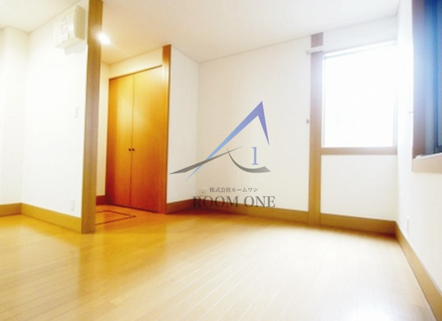 カーサ・カルムの居間・リビング|洋室のお部屋です。