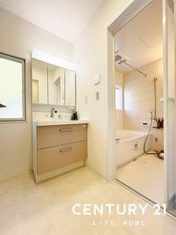 【独立洗面台】 | 東急田園都市線「鷺沼」中古戸建 | 独立洗面化粧台付き