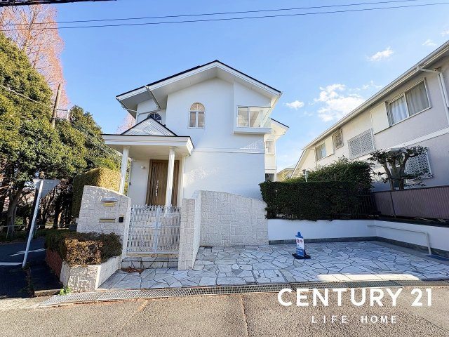 【外観】 | 東急田園都市線「鷺沼」中古戸建 | 落ち着いた雰囲気の外観です