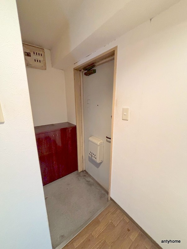 グローリーヨシダの玄関