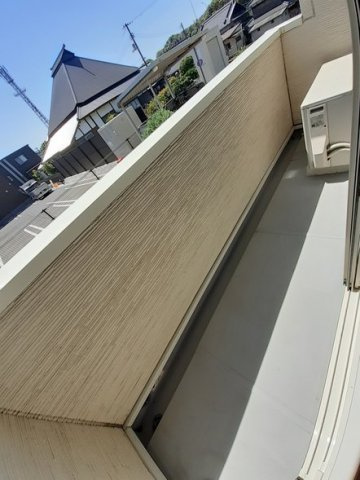 フェリチータ・Ｋのバルコニー