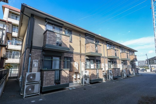 コーポクリスタルの外観