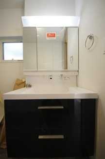 【独立洗面台】 | 【仲介手数料無料！！】日野市日野本町5丁目　新築戸建て（全2棟）2号棟　5480万円