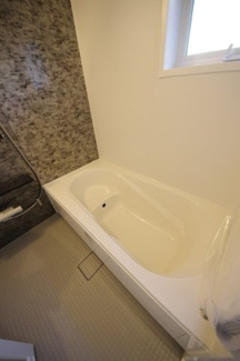 【浴室】 | 【仲介手数料無料！！】日野市日野本町5丁目　新築戸建て（全2棟）2号棟　5480万円