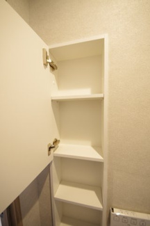 【収納】 | 【仲介手数料無料！！】日野市日野本町5丁目　新築戸建て（全2棟）2号棟　5480万円 | トイレ内収納