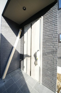 【玄関】 | 【仲介手数料無料！！】日野市日野本町5丁目　新築戸建て（全2棟）2号棟　5480万円