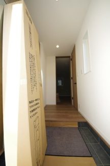 【玄関】 | 【仲介手数料無料！！】日野市日野本町5丁目　新築戸建て（全2棟）2号棟　5480万円