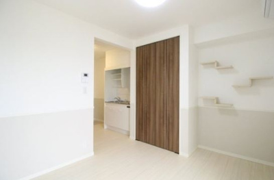 【居間・リビング】 | ダイヤモンドヒルズ横浜井土ヶ谷B号棟