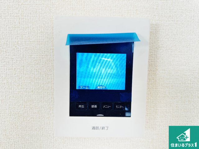 ●桜井市西之宮　第6期　新築一戸建ての防犯設備|カラーモニターインターホン！声だけでなく来訪者の姿や顔がモニターで確認できるので、小さなお子様がいらっしゃるご家庭でも安心できます！